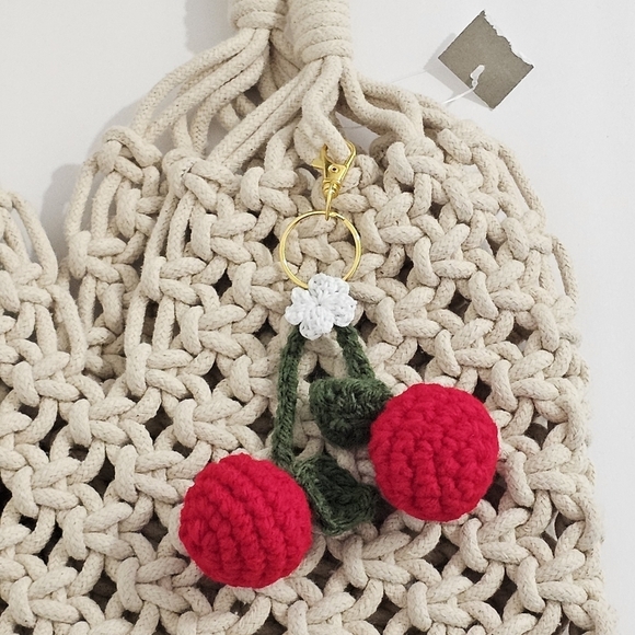 New! J. Crew Cadiz Hand Knotted Crochet Rope Tote with Cherry Bag Charm - Picture 5 of 12